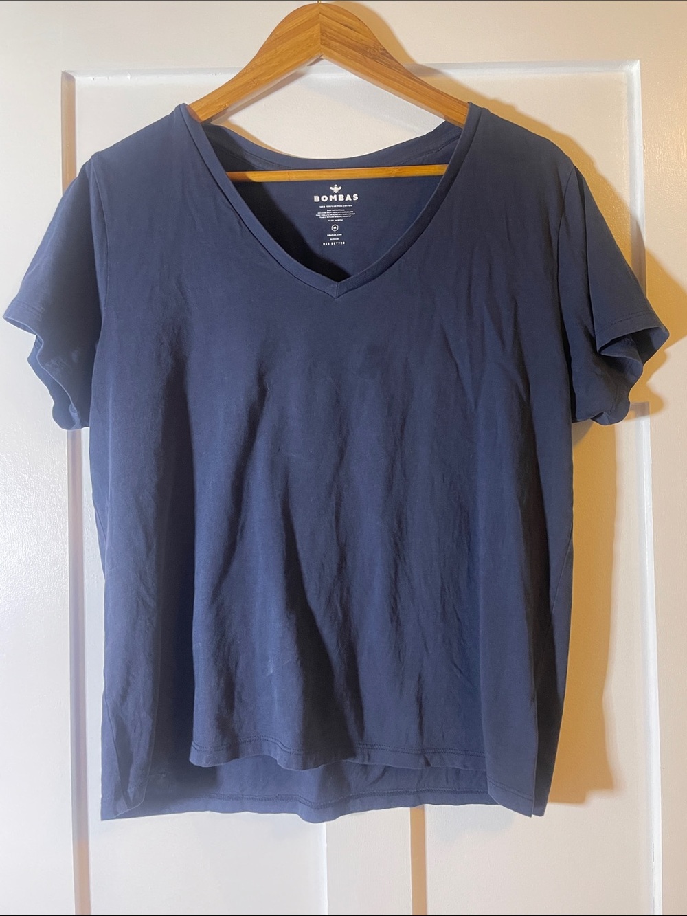Bombas Women's Navy V-Neck Tee